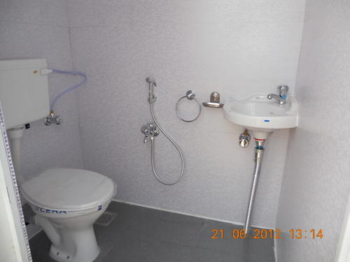 toilet cabin